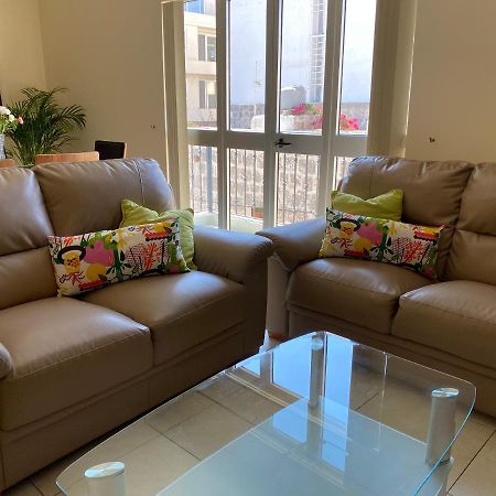 Newly Refurbished Mellieha Central Apartment 外观 照片