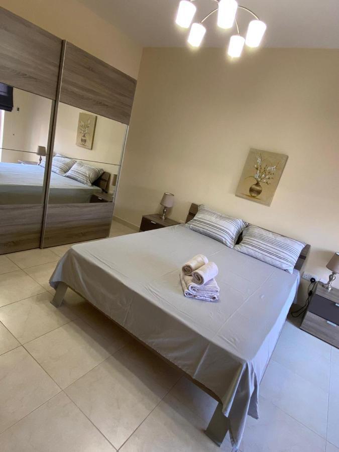 Newly Refurbished Mellieha Central Apartment 外观 照片